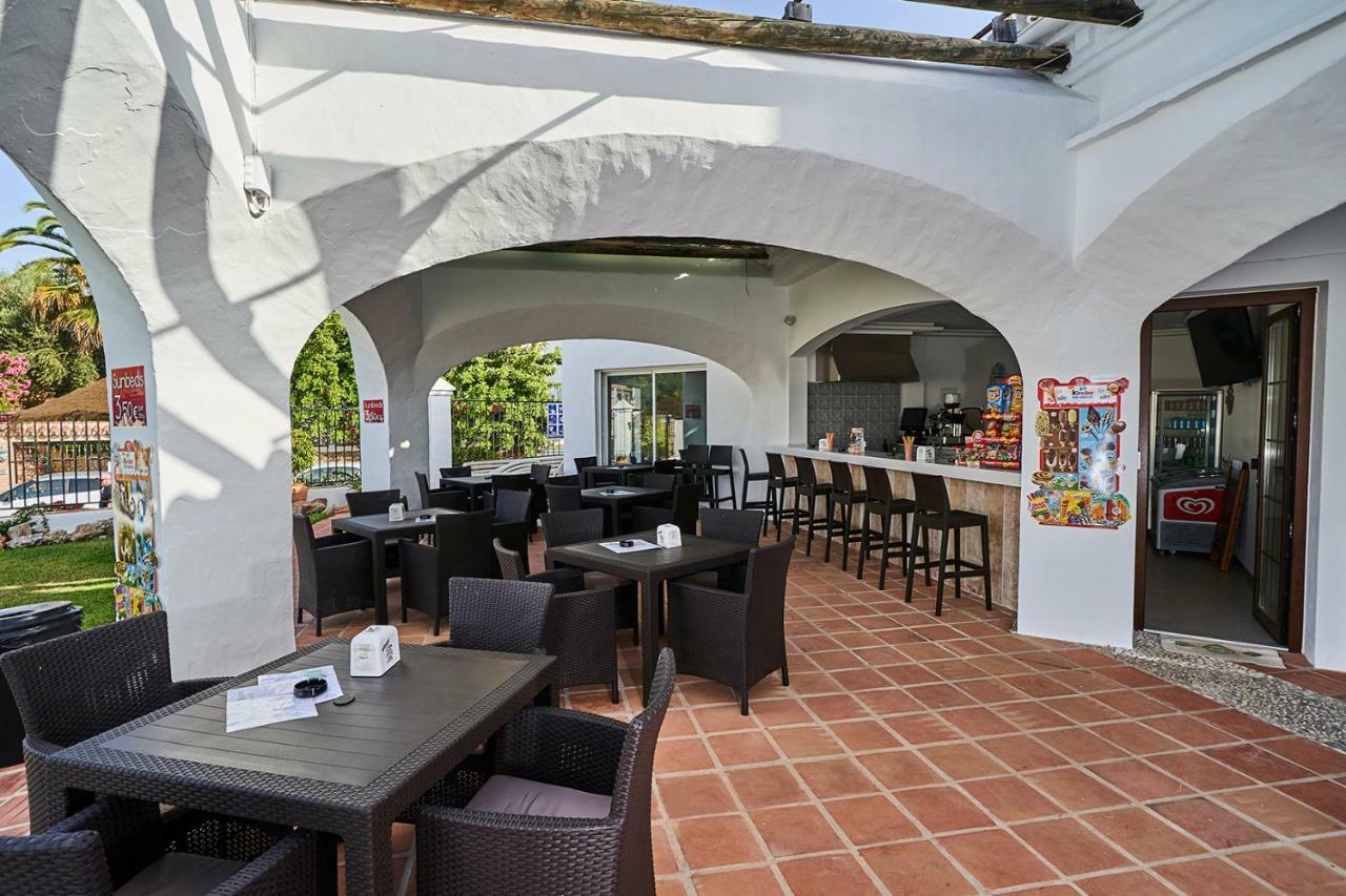 Hotel Bajamar Ancladero Playa เนร์คา ภายนอก รูปภาพ