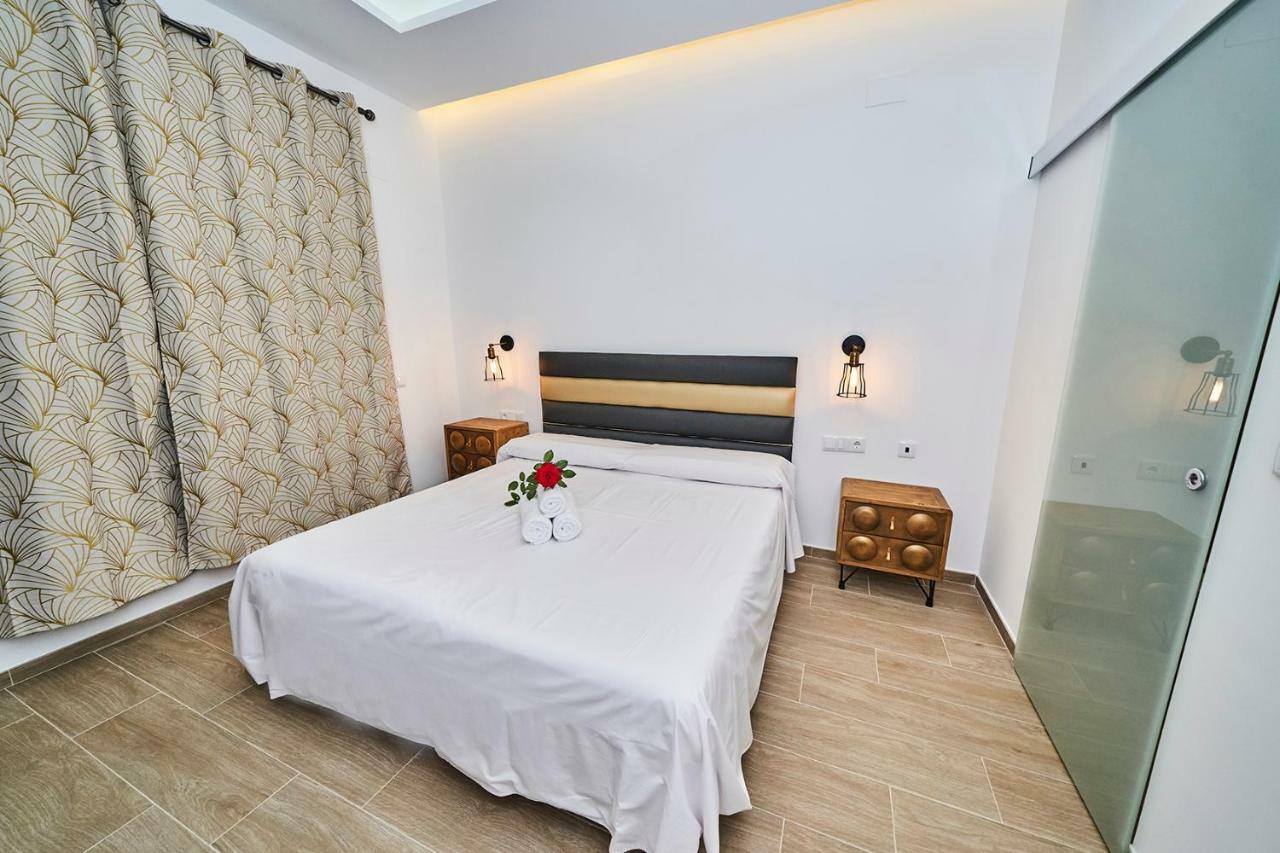 Hotel Bajamar Ancladero Playa เนร์คา ภายนอก รูปภาพ